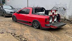 Saveiro Cross 