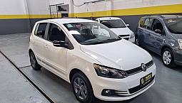 Vw Fox Connect 1.6 Novo Na Garantia Tds Revisões No Manual 