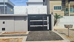 Casa Com Excelente Acabamento