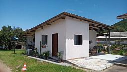 Kitnet Na Sc 401 (2 Pessoas Sem Pets). Ótima Localização Com Garagem.