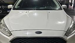Focus Hatch Em Perfeito Estado !!!