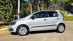 Vw Fox 2015 Trendline 1.0 - Baixo Km - Completo Flex
