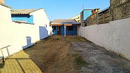 Casa Com 1 Dormitório, Garagem E Pátio Enorme
