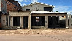 Vendo Uma Casa Na Av. Tupis, 561 Beirol, Medindo 15x25 Com 2 Pavimentos.