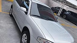 Volkswagen Gol Geração Iv Titan 1.0 8V Total Flex Mec. 4P 2011