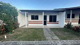 Casa No Grand Jardim Violentas