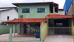 Casa Em Balneário Camboriú (Aluguel Anual)- Segundo Piso