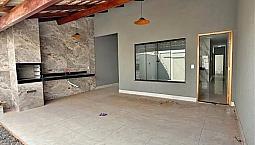 # Casa Com 3 Quartos 2 Banheiro 
