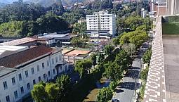 Cobertura Na Praça Da Liberdade Em Petrópolis - Rj De Frente. R$ 1.2 Milhão