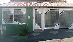 Ótima Casa Com 03 Quartos Grandes No Bairro Costa E Silva
