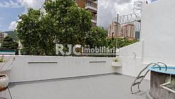 Casa Para Venda Possui 250 Metros Quadrados Com 3 Quartos Em Maracanã - Rio De Janeiro - R