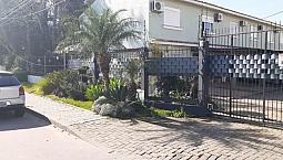 Casa Condomínio, 2 Dormitórios, No Bairro Hípica, Ao Lado Do Zaffari.