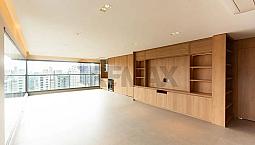 Apartamento De Alto Padrão Em Moema | 144M²  3 Suítes  Em Frente Ao Consa