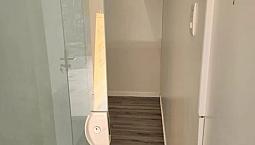 Aluga-Se Casa Exclusivamente Para Uma Mulher Sozinha.