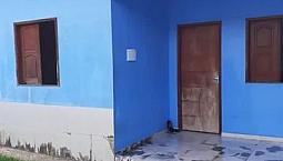 Alugo Casa Com 3 Quartos R$700,00