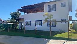 Casa / Sítio Em Condomínio Fechado  
