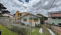 Casa Para Locação No Bairro De Santa Felicidade