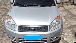 Vende-Se Um Ford Fiesta 1.0 Sedan Completo