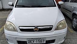 Vendo Corsa Sedã