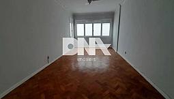 Apartamento - / Residencial / Humaitá
