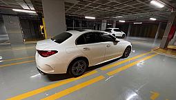 Mercedes Benz 