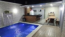 Casa Com Piscina Em Senador Canedo!