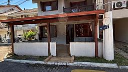 Casa De Condomínio Para Aluguel Possui 160 Metros Quadrados Com 4 Quartos