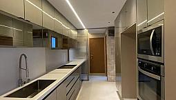 Apartamento Novo Na Ponta Do Farol / Móveis Projetado / Climatizado E Todo Automatizado