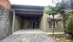 Vendemos Uma Casa Com 2 Pavimentos, 5 Quartos (3 Suítes), Na Avenida Tamandaré