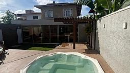 Casa Duplex Em Condomínio Com Jacuzzi - Eusébio