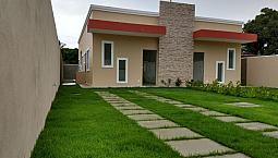 Casa Pronta E Em Construção Com Duas Suítes | Amplo Espaço