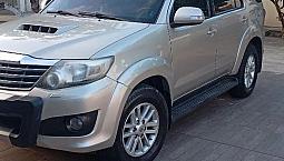 Toyota Hilux Sw4 Srv D4-D 4X4 3.0 Tdi Dies. Aut 2014