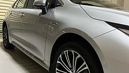 Corolla Altis Híbrido Premium 2022