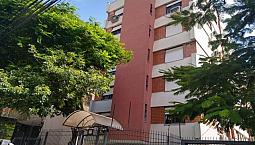 Ótimo Apto 2 Dormitórios Com Dependência E Garagem.