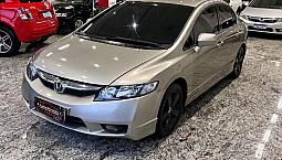 Honda Civic 1.8 Aut. Impecável Financio 15 Mil De Entrada