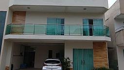 Casa Para Venda Possui 220 Metros Quadrados Com 3 Quartos