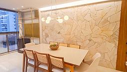 3 Quartos De Luxo, Todo Montado E Decorado, A 1 Quadra Do Mar!