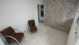 Jardim Oceania - Alugo Apartamento Com 2/4 Excelente Localização