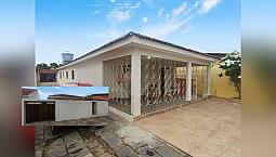 Alugo Casa Com 3 Qtos Na Liberdade. Cg