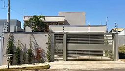 Casa À Venda No Residencial Santa Regina  3 Suítes