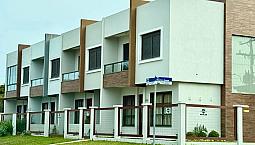 Duplex Três Dormitórios Em Imbé