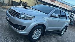 Toyota Hilux Sw4 Srv D4-D 4X4 3.0 Tdi Dies. Aut 2015