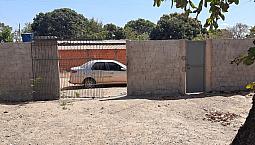 Aluga-Se Casa 400.00