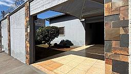 Casa Térrea Com Quintal Amplo E Varanda Gourmet  300M² De Terreno