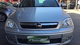 Corsa Hb Premium 1.4 - Impecável