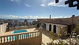 Casa Com 3 Quartos, Sendo 1Suíte, Com Piscina, Na Agronômica/Florianópolis