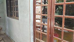 Casa  Superior , Para Mulheres, Com Quarto Suite/Sala E Cozinha 