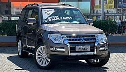 Pajero Full Hpe Diesel 4X4 7 Lugares Teto Solar Interno Bege Veículo Impecável