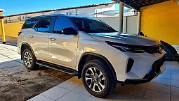 Toyota Hilux Sw4 Srx Plat. 4X4 2.8 Tb Die. Aut. 2025