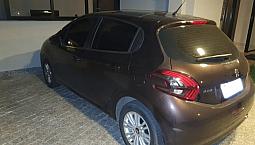 Peugeot 208 Allure 1.2 Completo Semi Novo Ainda Na Garantia